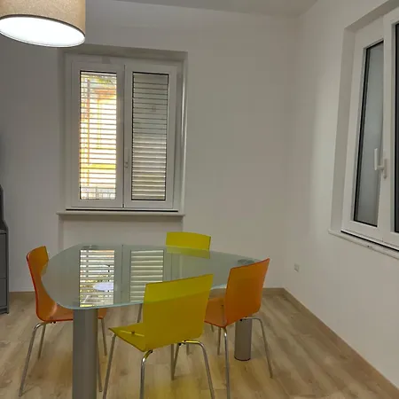 Cupra Turchese Apartment *